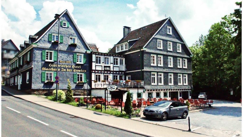 Hotel In Der Strassen Solingen Esterno foto